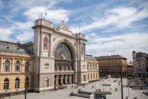 Sunny day and the building of the Keleti railway station and the Baross square