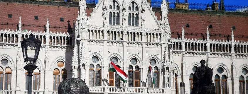 memorials in Budapest_Parlamient